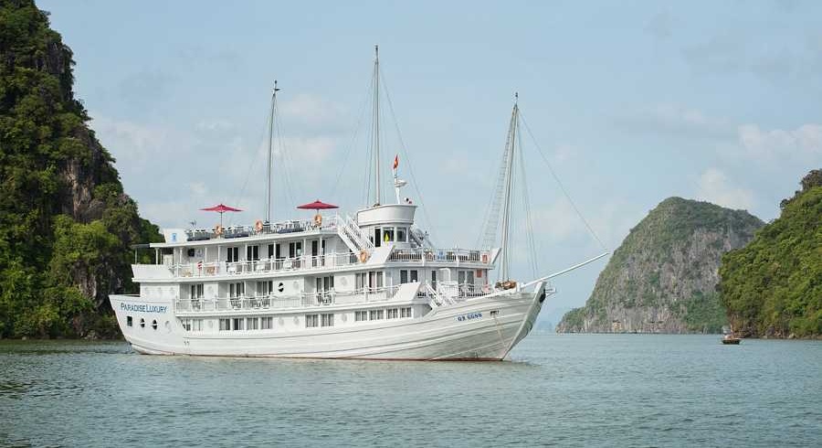 Paradise Luxury Private Charter Cruise